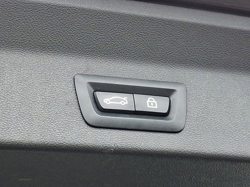 Used 2019 BMW X3 xDrive30i w/ Premium Package image 29