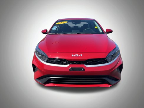 Used 2023 Kia Forte LXS image 4