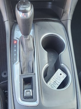Used 2020 Chevrolet Equinox LT image 18