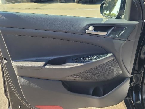 Used 2018 Hyundai Tucson Limited image 21