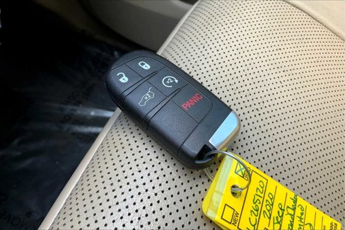 Used 2020 Jeep Grand Cherokee Limited w/ Luxury Group II image 14