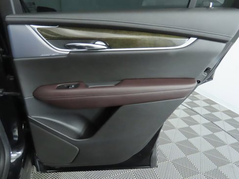 Used 2020 Cadillac XT6 Premium Luxury image 29