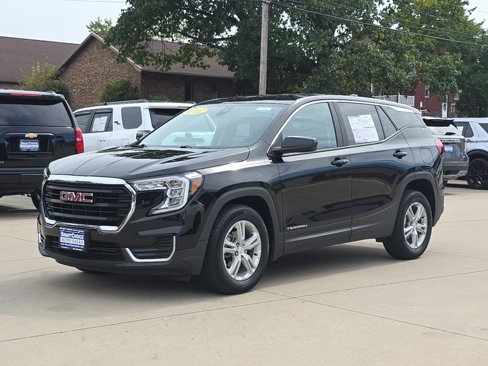 Used 2022 GMC Terrain SLE image 7