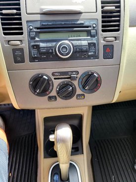 Used 2007 Nissan Versa S w/ Convenience Pkg image 8