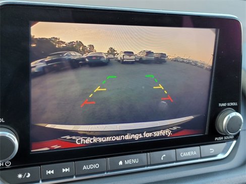 Used 2021 Nissan Rogue S image 21
