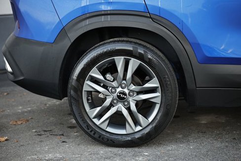 Used 2023 Kia Seltos S w/ Navigation Package image 6