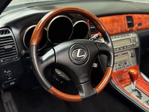 Used 2008 Lexus SC 430 Convertible image 25