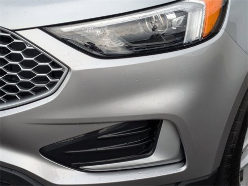 Used 2024 Ford Edge SEL image 10