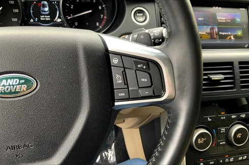 Used 2017 Land Rover Discovery Sport HSE image 23