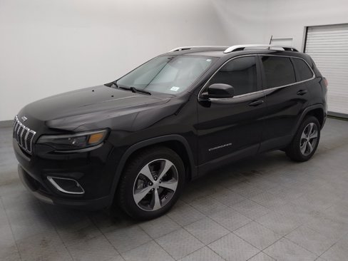 Used 2019 Jeep Cherokee Limited image 2