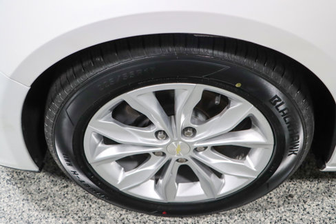 Used 2021 Chevrolet Malibu LT image 11