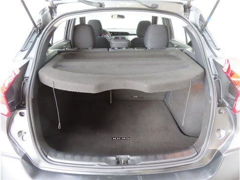 Used 2018 Nissan Kicks SV image 17