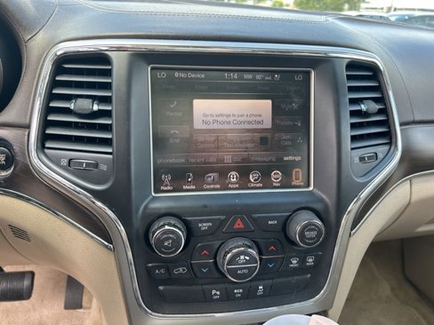 Used 2015 Jeep Grand Cherokee Overland image 17