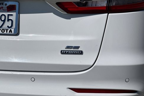 Used 2020 Ford Fusion SE image 25