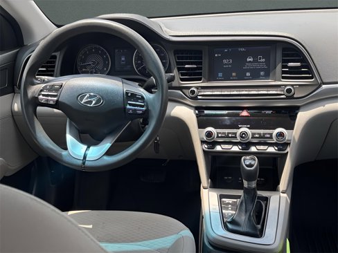 Used 2020 Hyundai Elantra SEL image 18