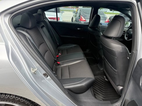 Used 2016 Honda Accord Sport image 35