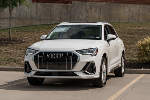 Certified 2025 Audi Q3 2.0T Premium Plus image 7