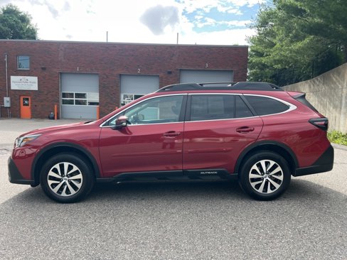Used 2022 Subaru Outback Premium image 2