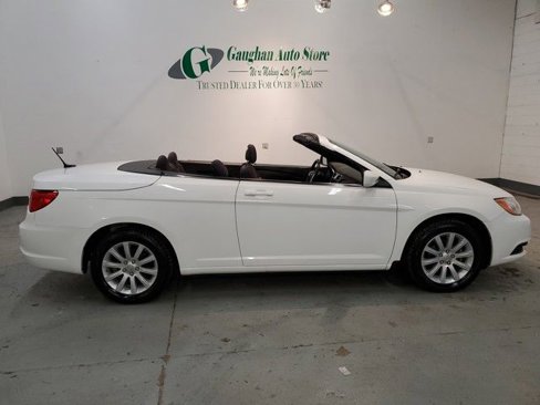 Used 2013 Chrysler 200 Touring image 12