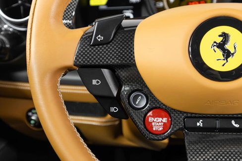 Used 2022 Ferrari F8 Tributo image 21