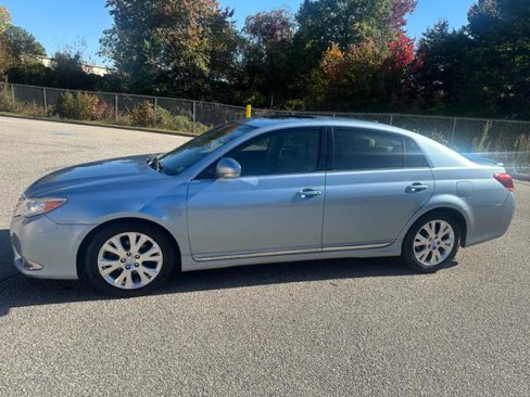 Used 2012 Toyota Avalon image 10