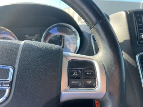 Used 2017 Dodge Grand Caravan GT image 34