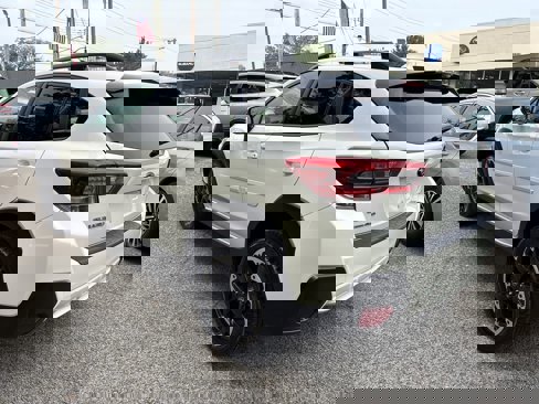 Used 2023 Subaru Crosstrek 2.0i Premium image 5
