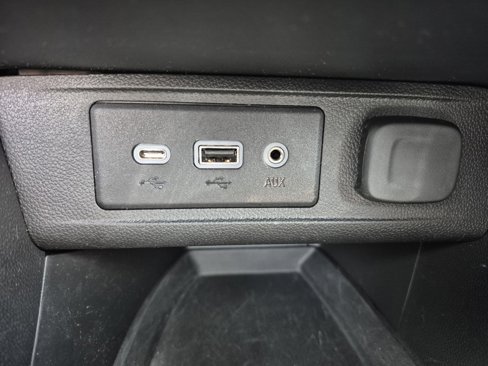 Used 2022 Buick Encore GX Preferred w/ Cold Weather Comfort Package image 32