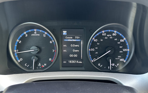 Used 2017 Toyota RAV4 LE image 14