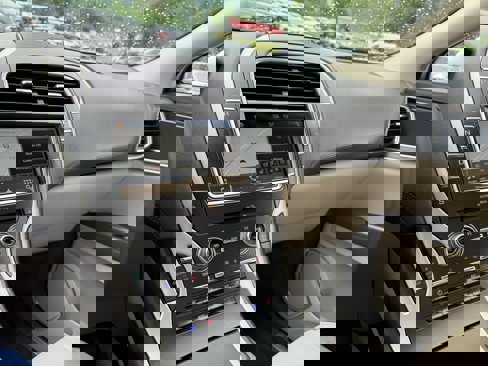 Used 2018 Lincoln MKX Reserve image 15