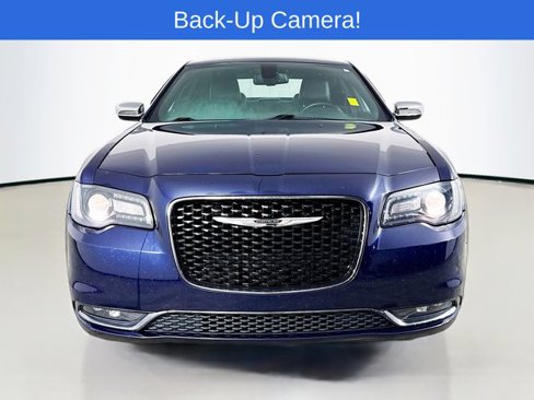 Used 2016 Chrysler 300 S image 2