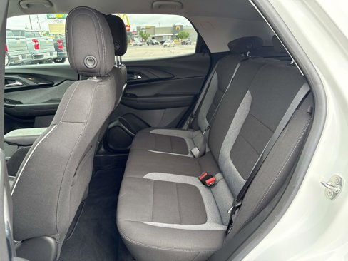 Used 2023 Chevrolet TrailBlazer LT w/ Convenience Package image 9