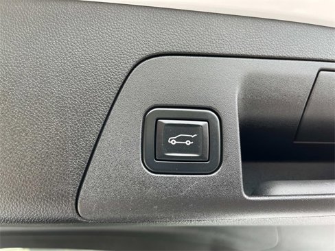 Used 2021 Buick Envision Essence image 21
