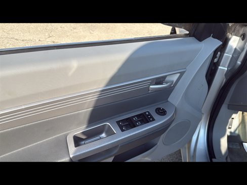 Used 2008 Chrysler Sebring LX image 7