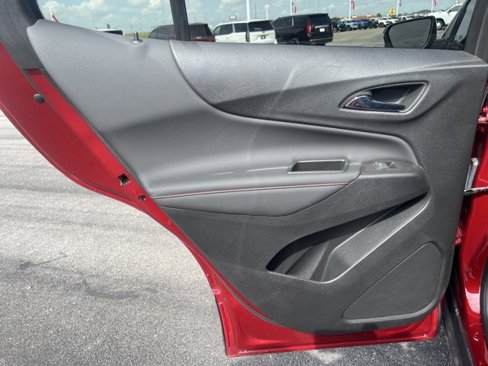 Used 2023 Chevrolet Equinox RS image 18