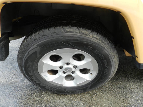 Used 2014 Jeep Wrangler Unlimited Sahara image 22