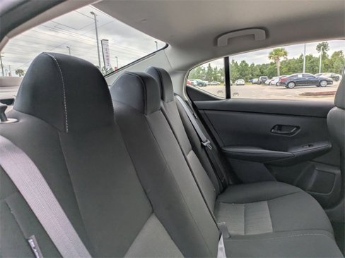 Used 2025 Nissan Sentra SV image 29