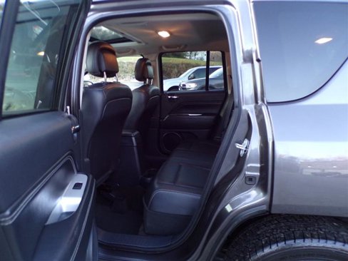 Used 2017 Jeep Compass High Altitude image 29