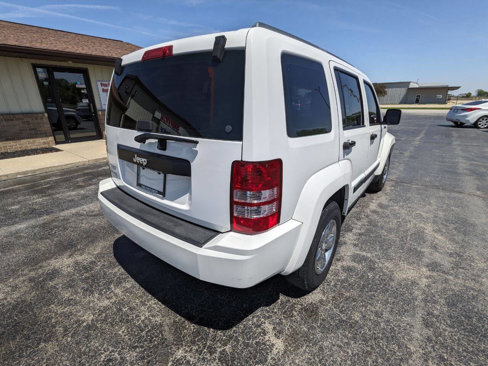 Used 2010 Jeep Liberty Sport image 8