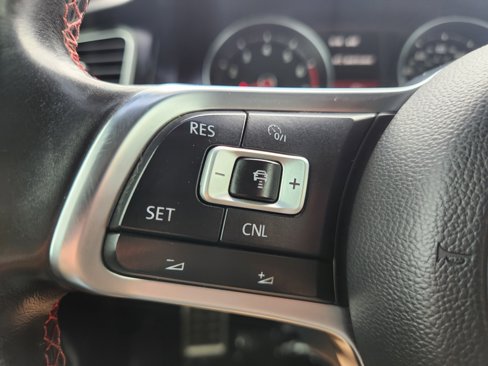 Used 2017 Volkswagen GTI Autobahn image 21