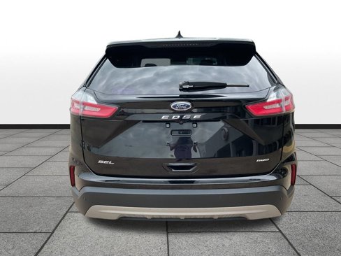Used 2022 Ford Edge SEL image 4