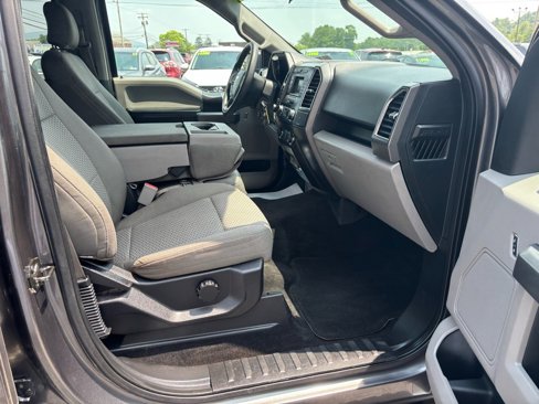 Used 2015 Ford F150 XLT image 19