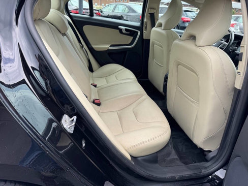 Used 2018 Volvo S60 T5 Dynamic w/ Vision Package image 14