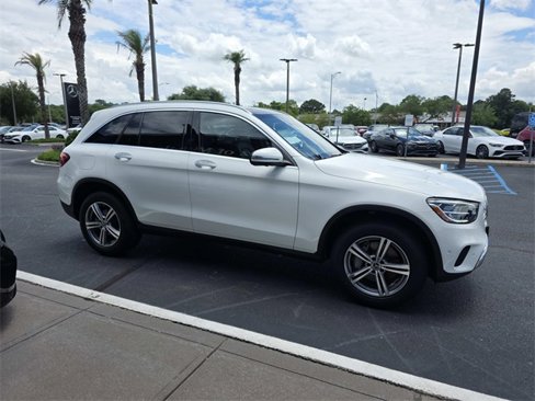 Certified 2022 Mercedes-Benz GLC 300 4MATIC w/ Driver Assistance Package image 5
