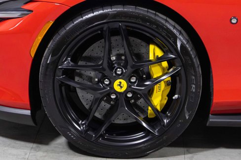 Used 2021 Ferrari Roma image 15