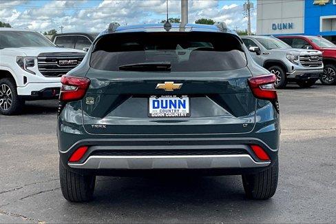 New 2025 Chevrolet Trax LT w/ Sunroof Package image 4