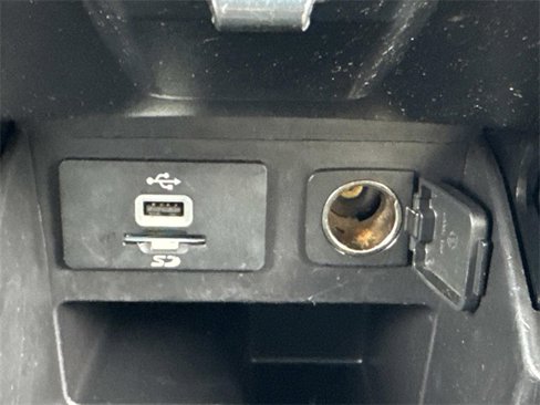 Used 2016 Ford Explorer XLT w/ Equipment Group 202A image 23