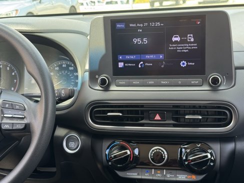 Used 2022 Hyundai Kona SEL image 18