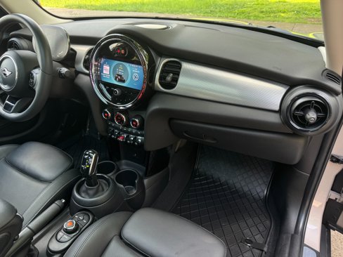 Used 2022 MINI Cooper S w/ Premium Package image 28