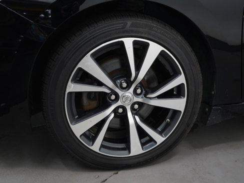 Used 2017 Nissan Maxima 3.5 SV image 27
